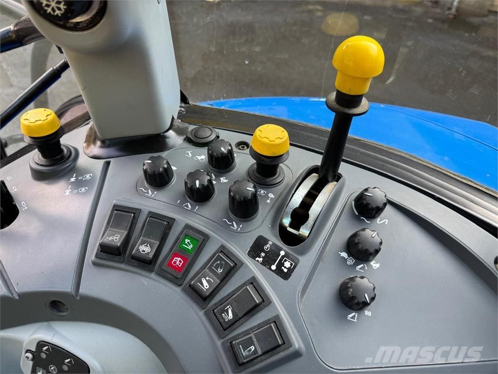 New Holland T4.115 Traktorji