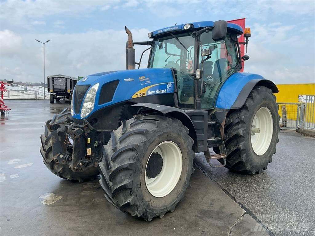 New Holland T7050 Traktorji