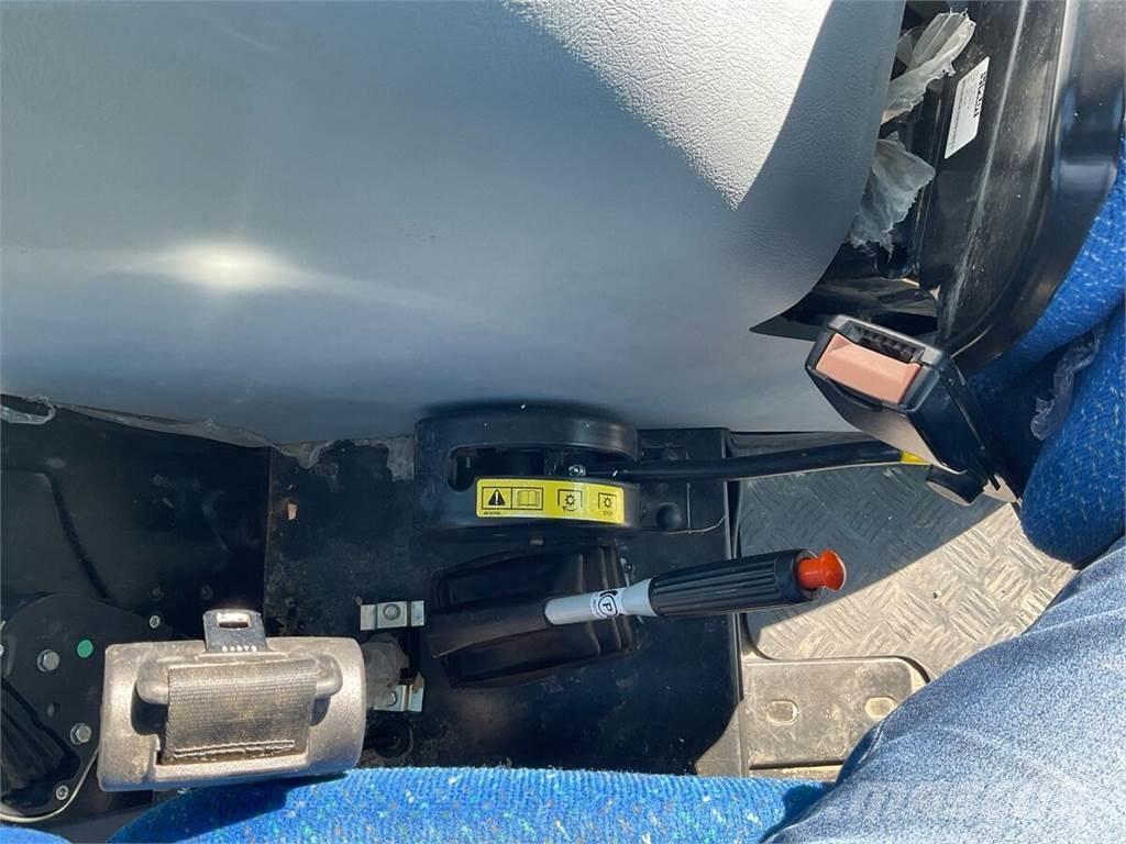 New Holland TD5.85 Traktorji