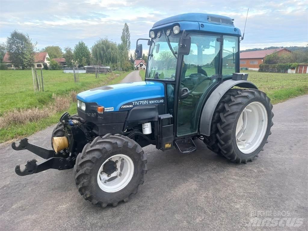 New Holland TN-N 75 Traktorji