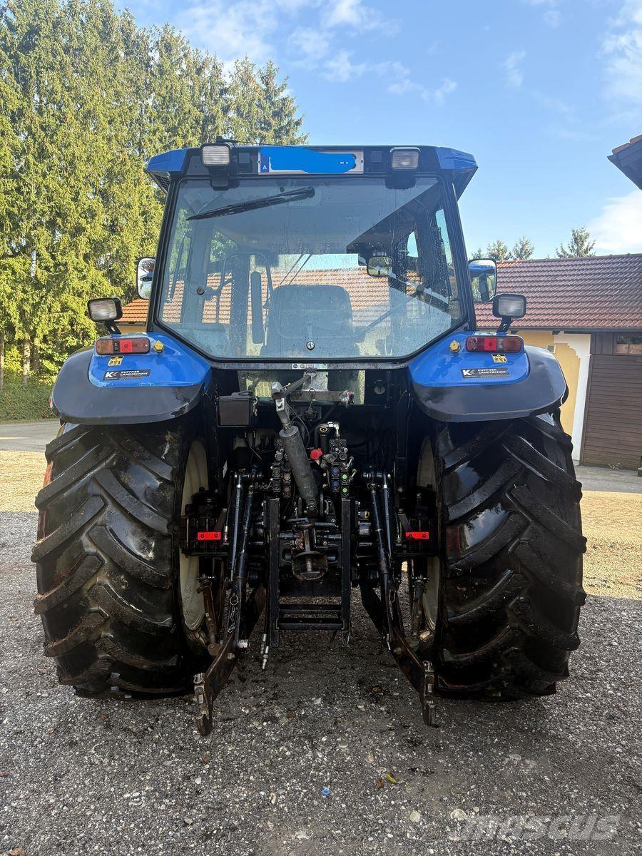 New Holland TS115 Traktorji