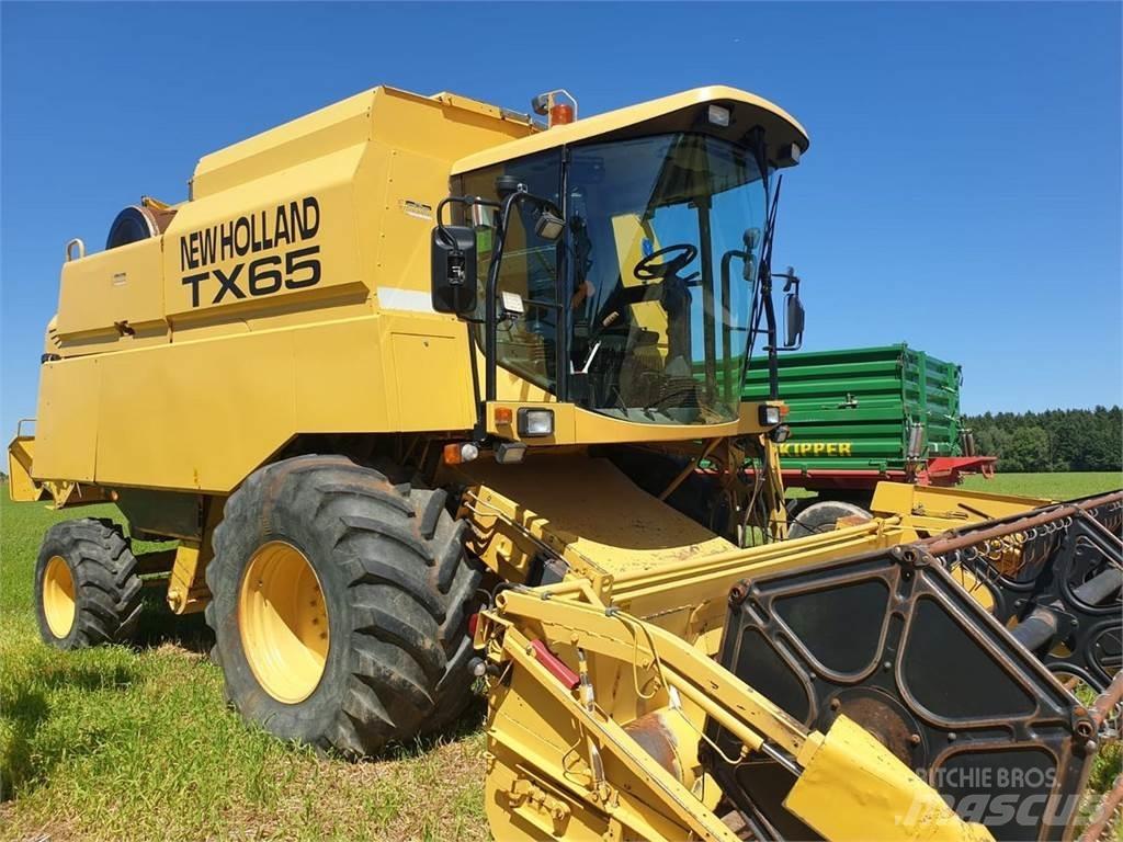 New Holland TX 65 Kombajni