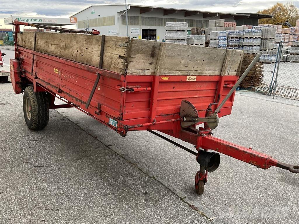 Pöttinger 4000 Trosilniki gnoja