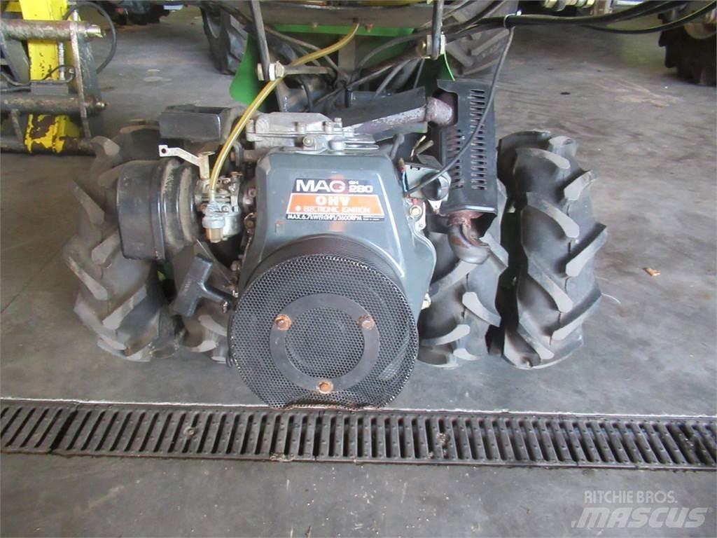  Pucha 307 Vrtni traktor kosilnice