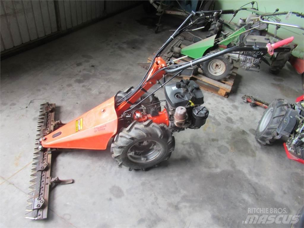 Reform 735 Vrtni traktor kosilnice
