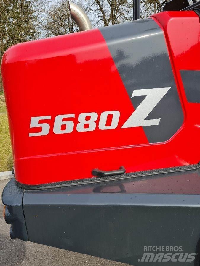 Schäffer 5680Z Čelni nakladalci in kopači