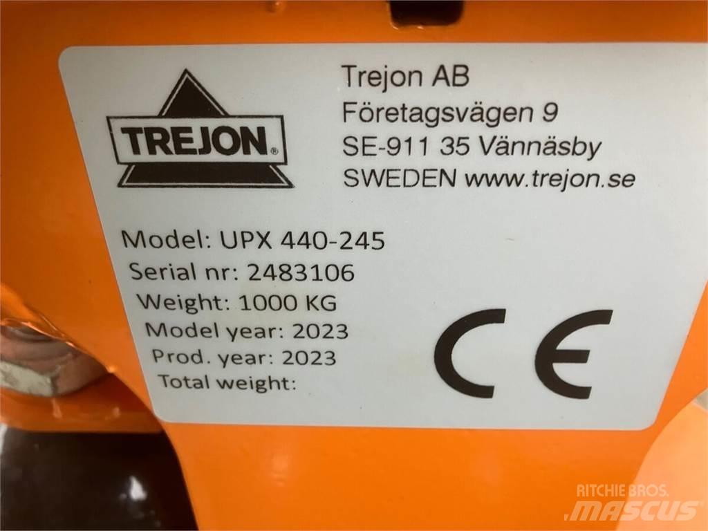 Trejon UPX 440-245 Drugi stroji za cesto in sneg