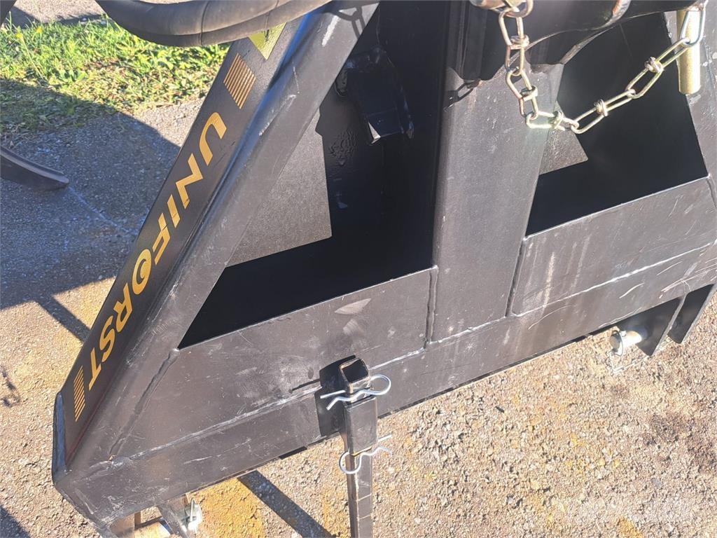  Uniforst 2200 Gozdarstvo - drugo