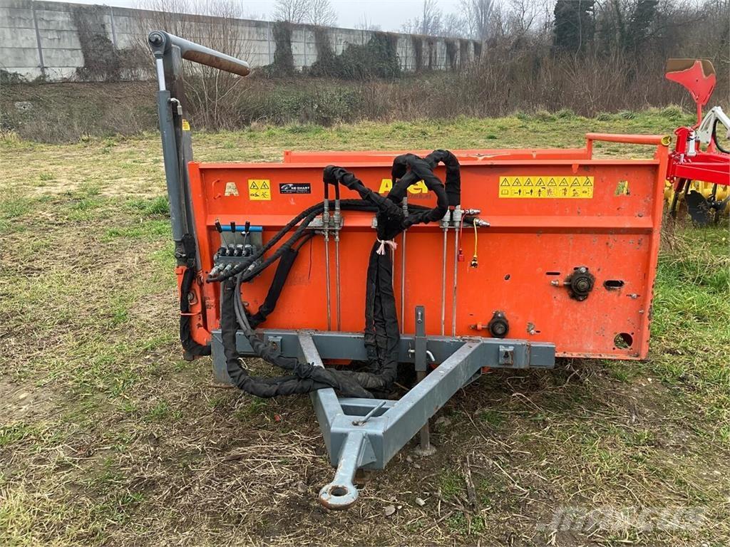  V Druga oprema za žetev krme