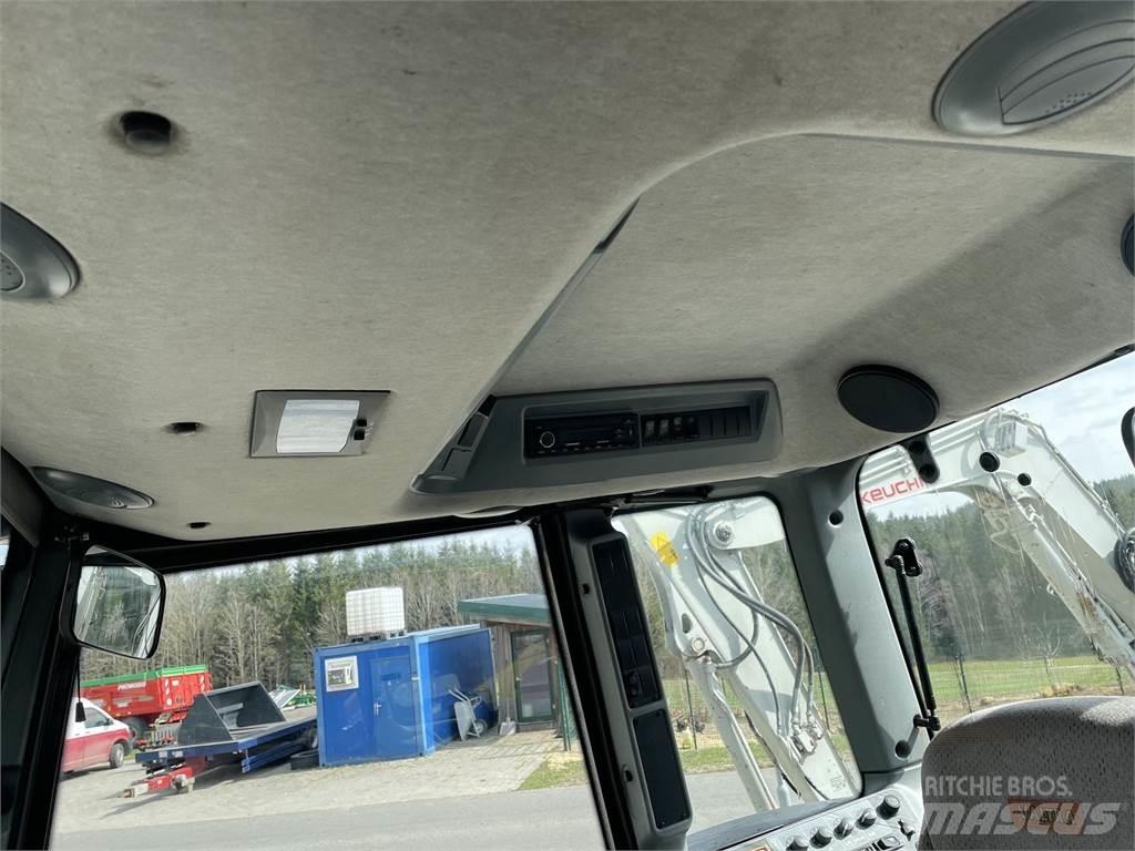 Valtra N 82 Hi-Tech Traktorji