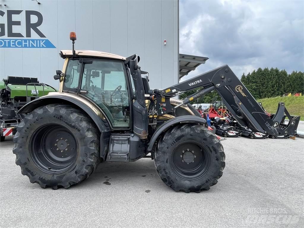 Valtra N174 HiTech Traktorji