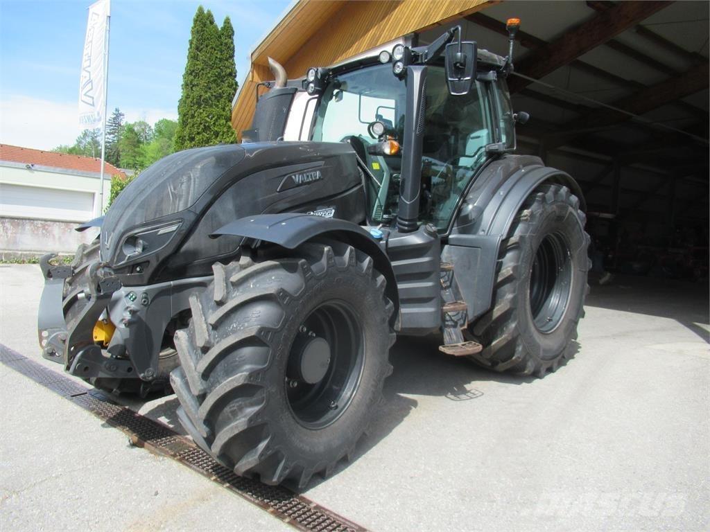 Valtra T 214D Traktorji