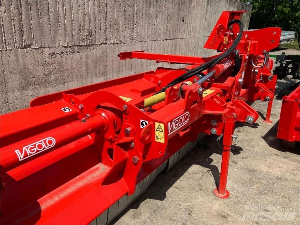  VIGOLO TST-V - 25 500 Kosilnice za pašnike