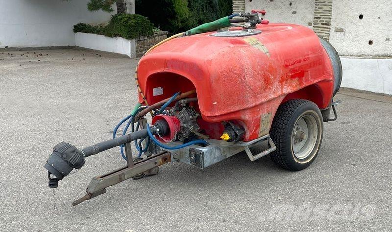 Vogel & Noot 800 L Vlečne škropilnice