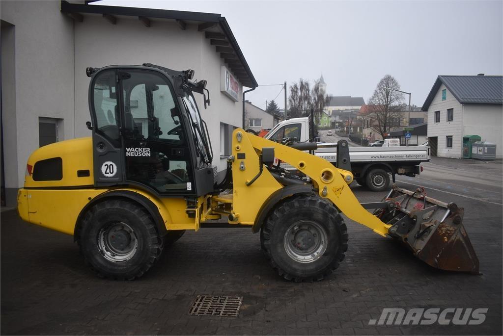 Wacker Neuson WL55s Kolesni nakladalci