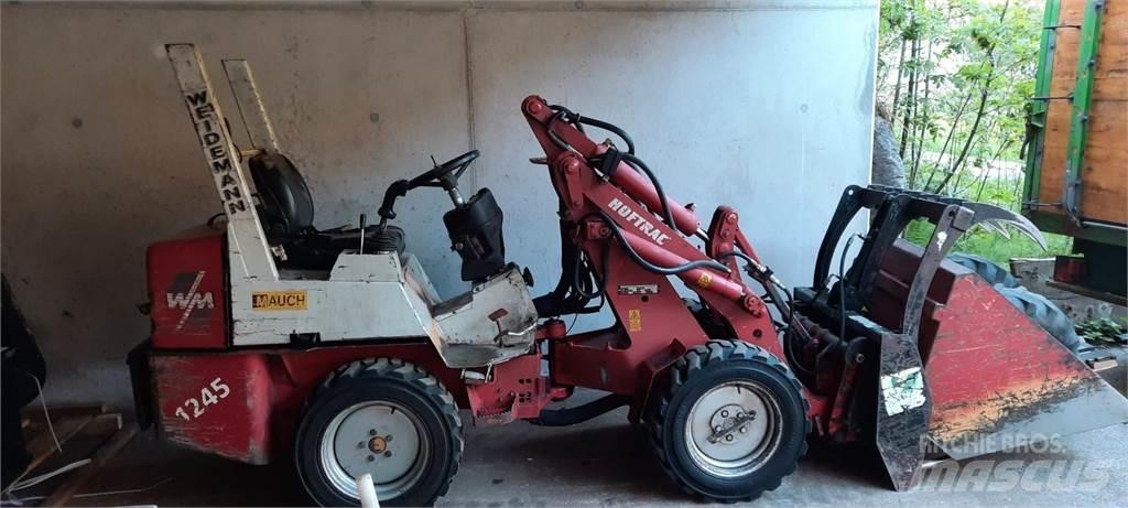 Weidemann 1245 Čelni nakladalci in kopači