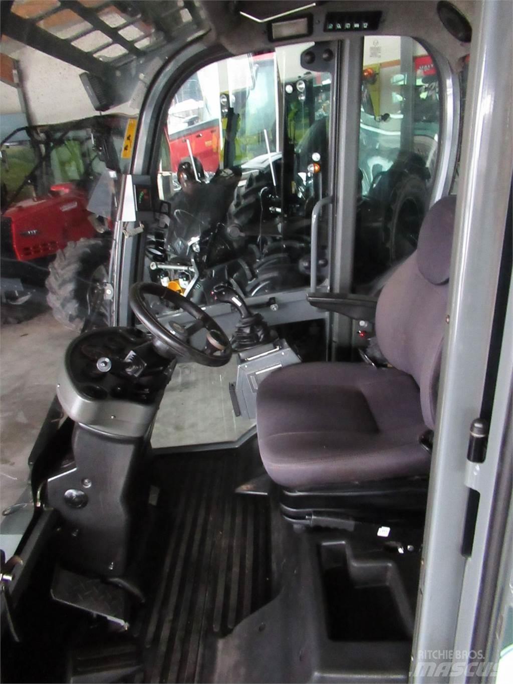 Weidemann 3070 CX60 Čelni nakladalci in kopači