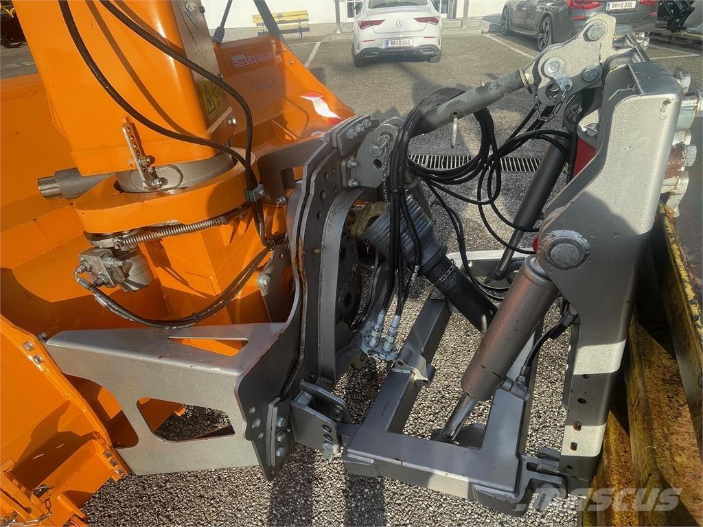  Westa 750/2600 Drugi stroji za cesto in sneg