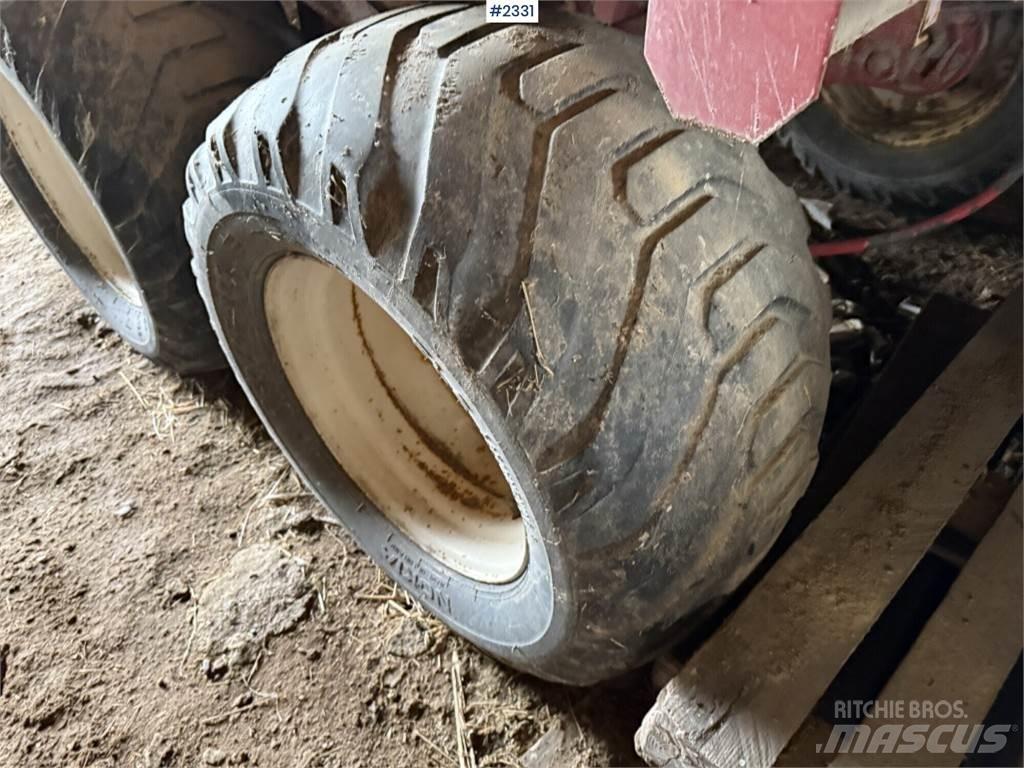 JF ES3500 Samonakladalne prikolice