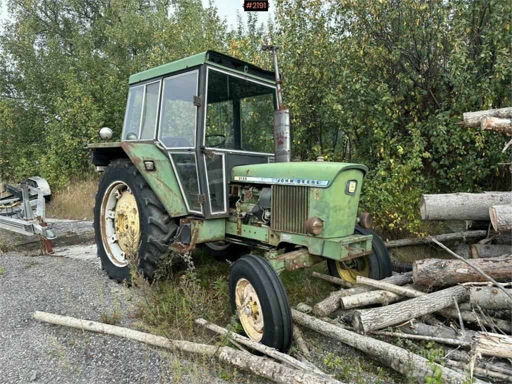 John Deere 2130 Traktorji