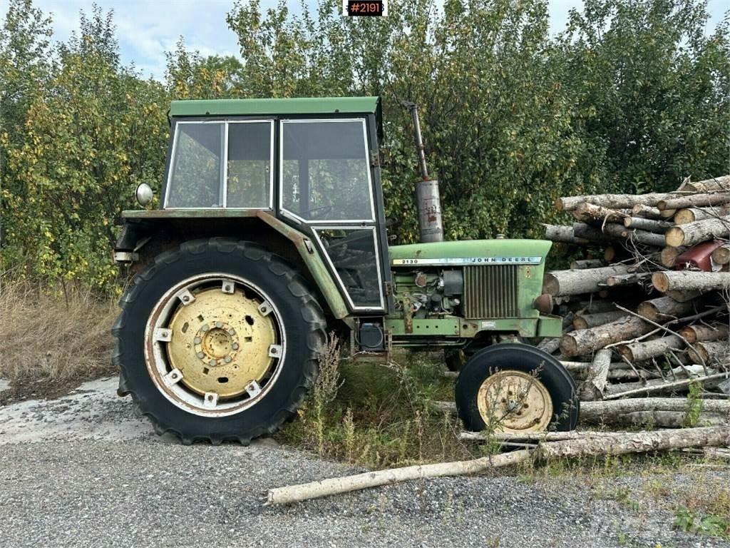 John Deere 2130 Traktorji