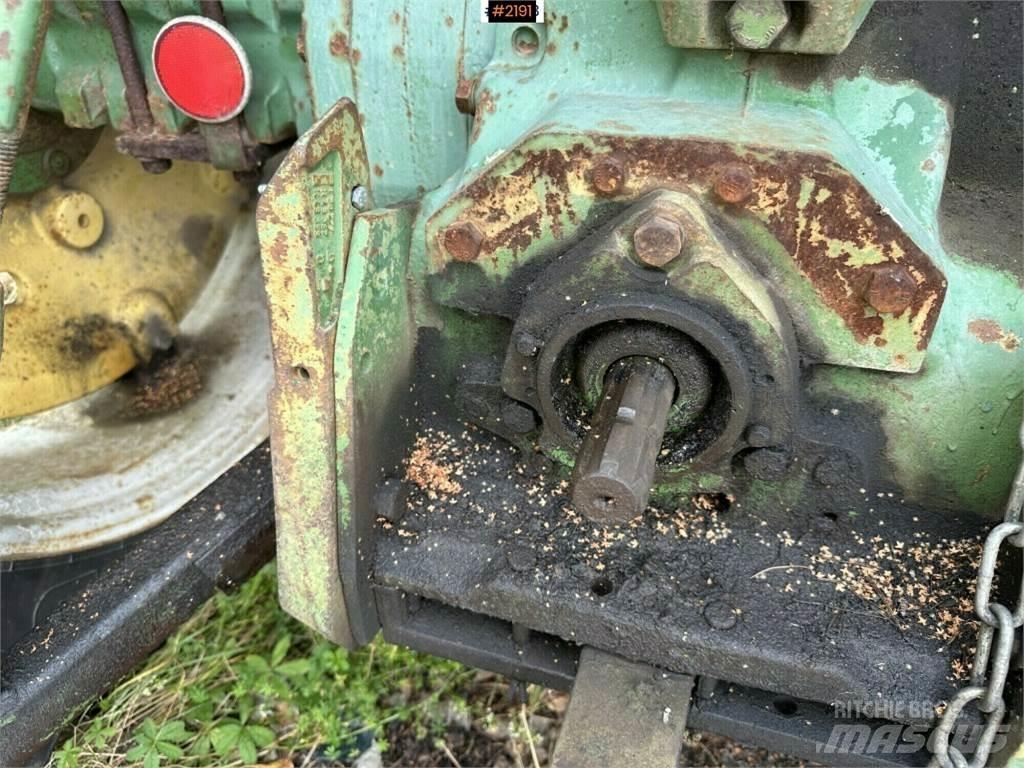 John Deere 2130 Traktorji