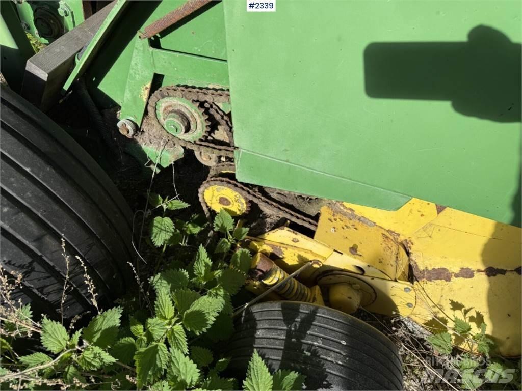John Deere 550 Balirke (okrogle bale)