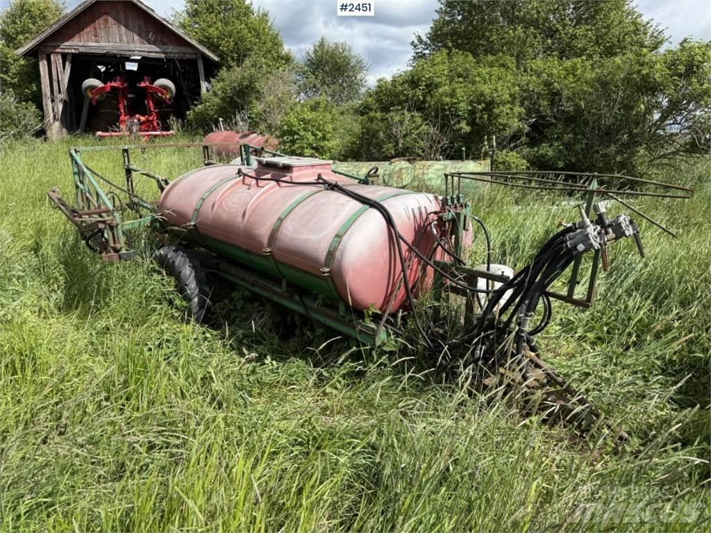 Moteska 2000liter Škropilnice za vinograde