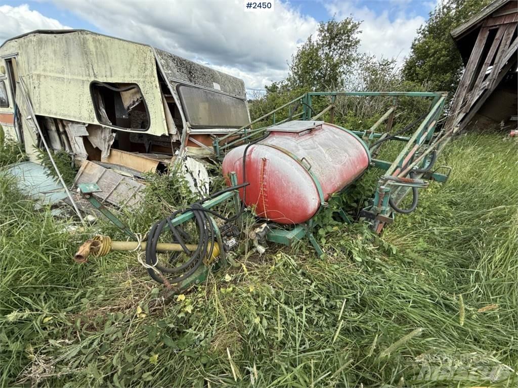 Moteska 900 liter Škropilnice za vinograde