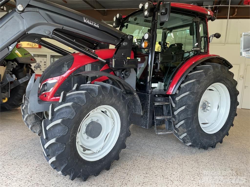 Valtra 135LH Traktorji