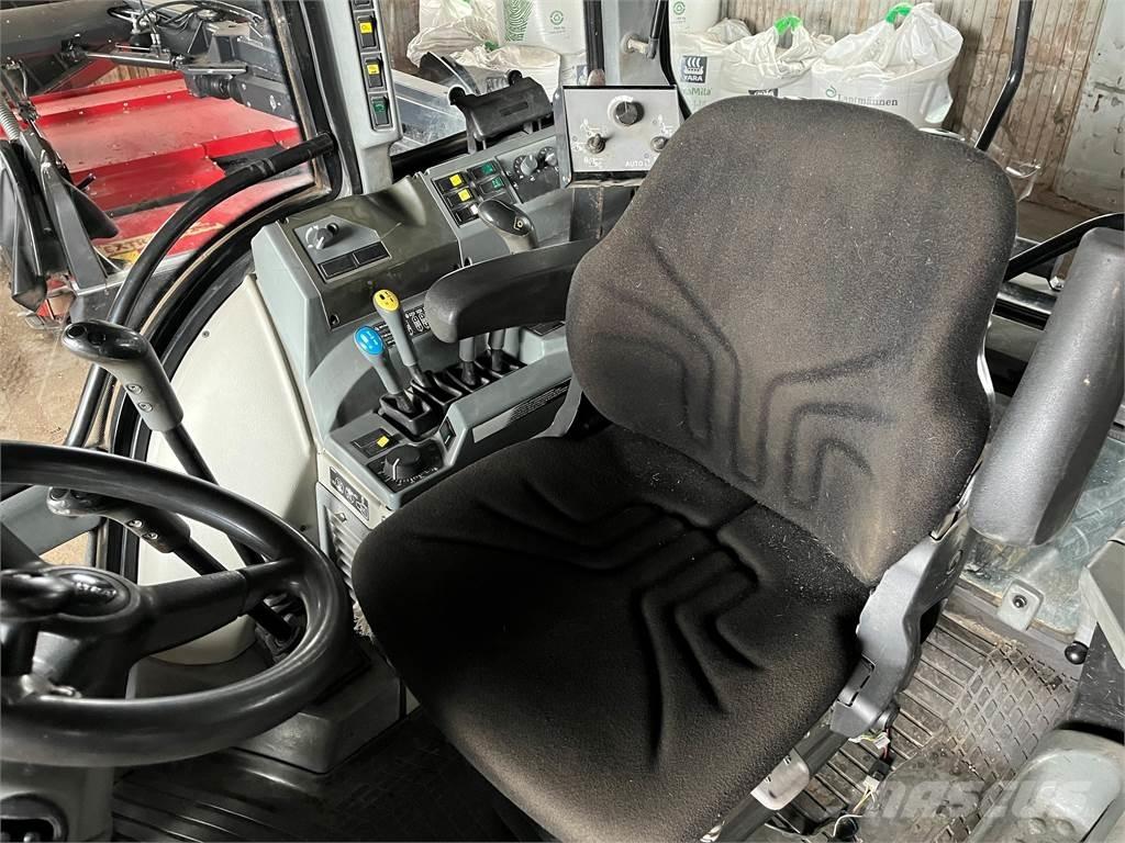 Valtra 170CH Traktorji