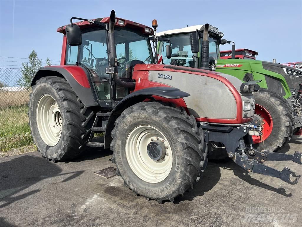 Valtra 190 Traktorji