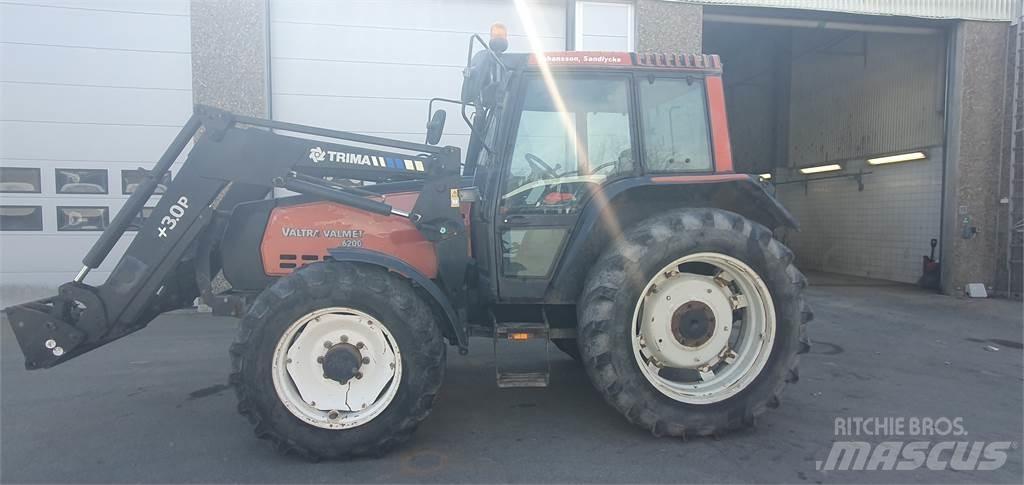Valtra 6200 Traktorji