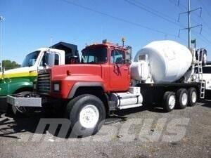 Mack RD690S Drugi tovornjaki
