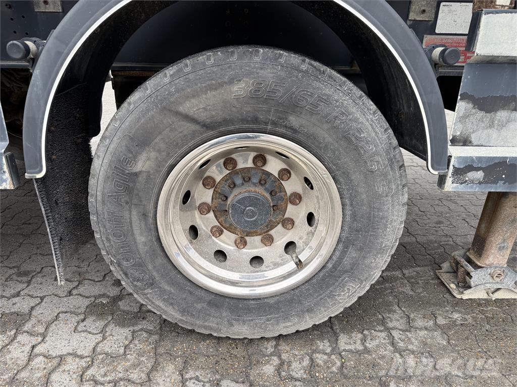 Kel-Berg 23 m³ Polprikolice prekucniki - kiper