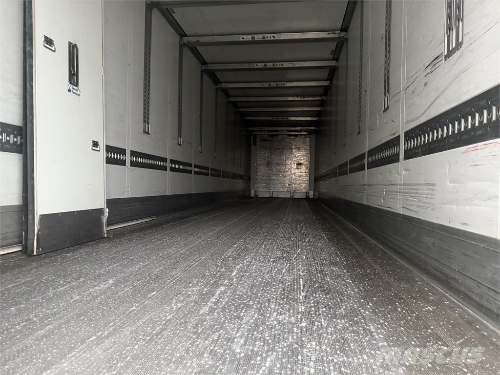 Schmitz 33 pl. Hladilne polprikolice