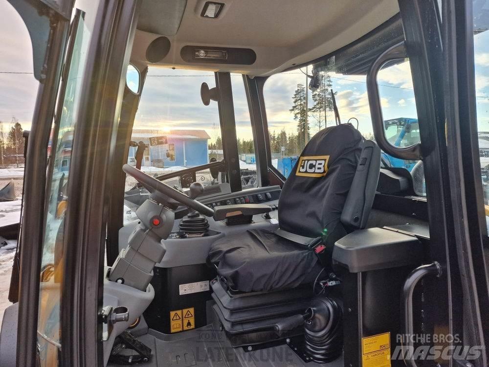 JCB 409 SV Uusi Kolesni nakladalci