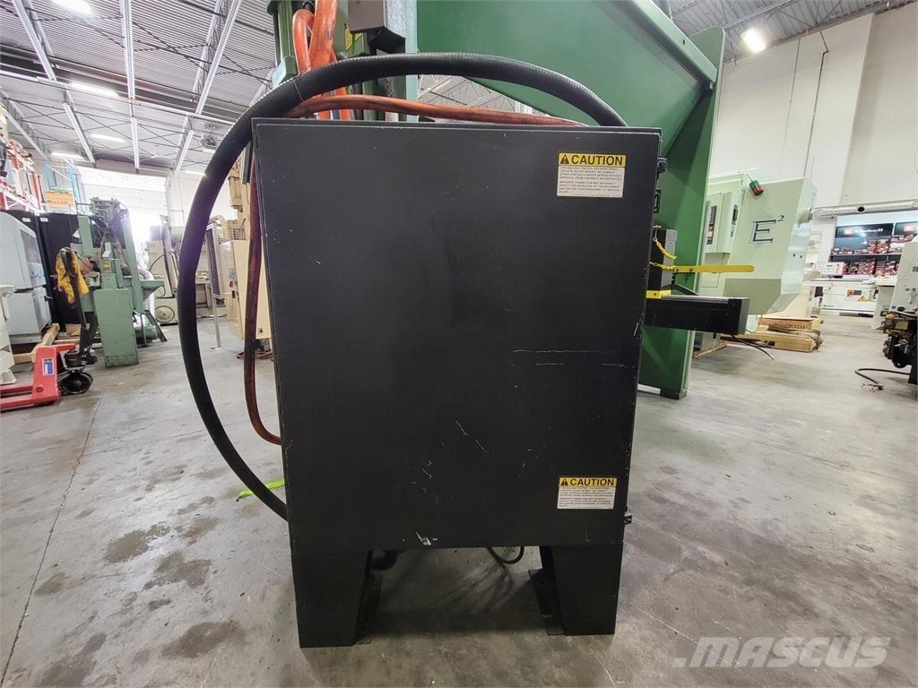  CINCINNATI 90CB x 8 Gradbeništvo - drugo