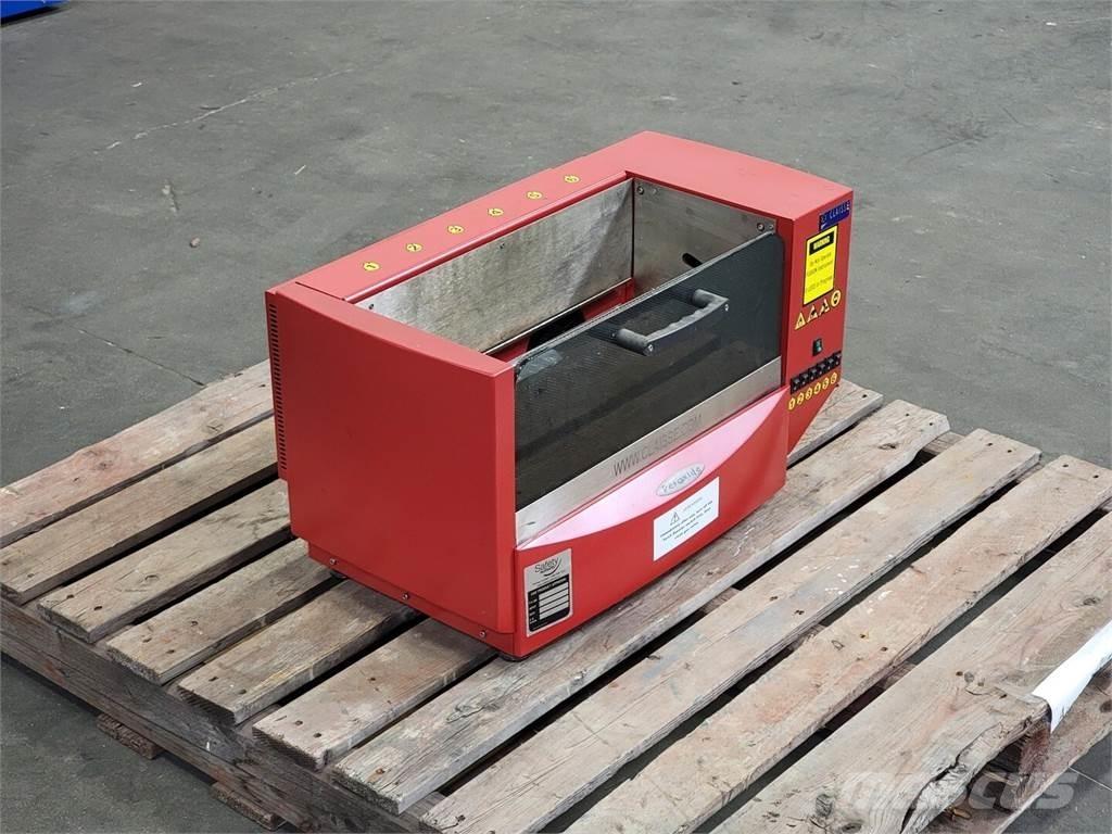  CLAISSE PE0001 Gradbeništvo - drugo