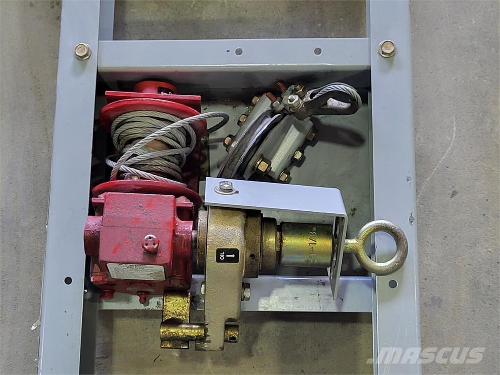  CUTLER-HAMMER Rezervni deli in oprema za dvigala