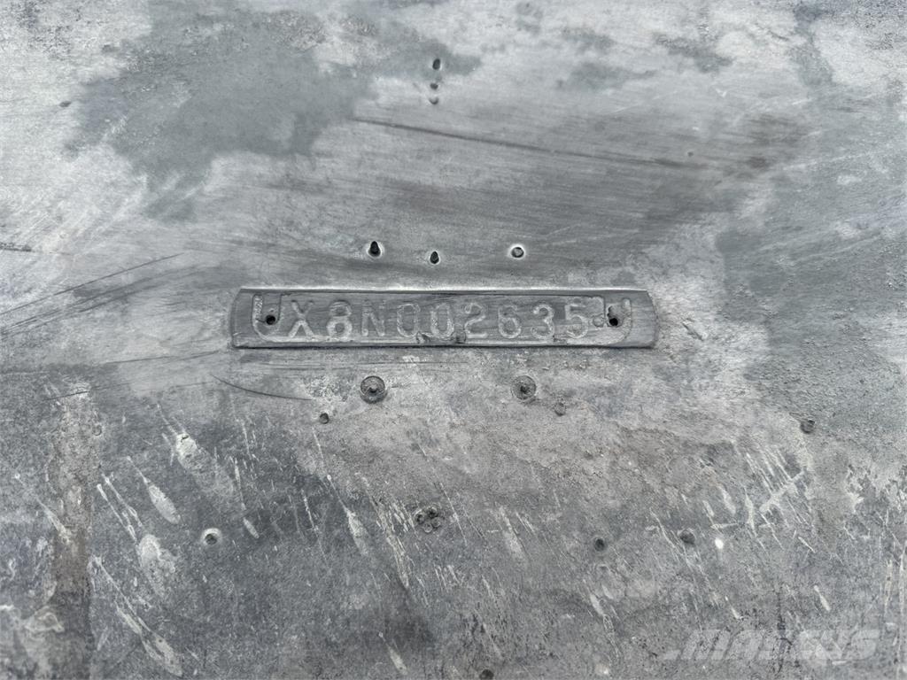 Firestone 49.5x57 Gume, kolesa in platišča