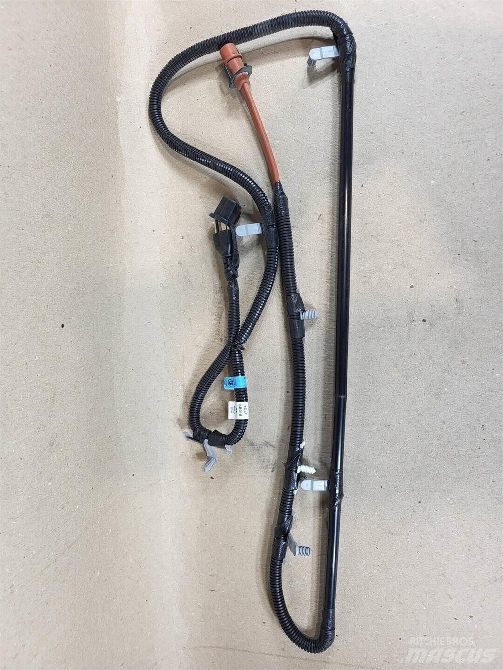 Ford 1C3Z-6B018-AA Drugo