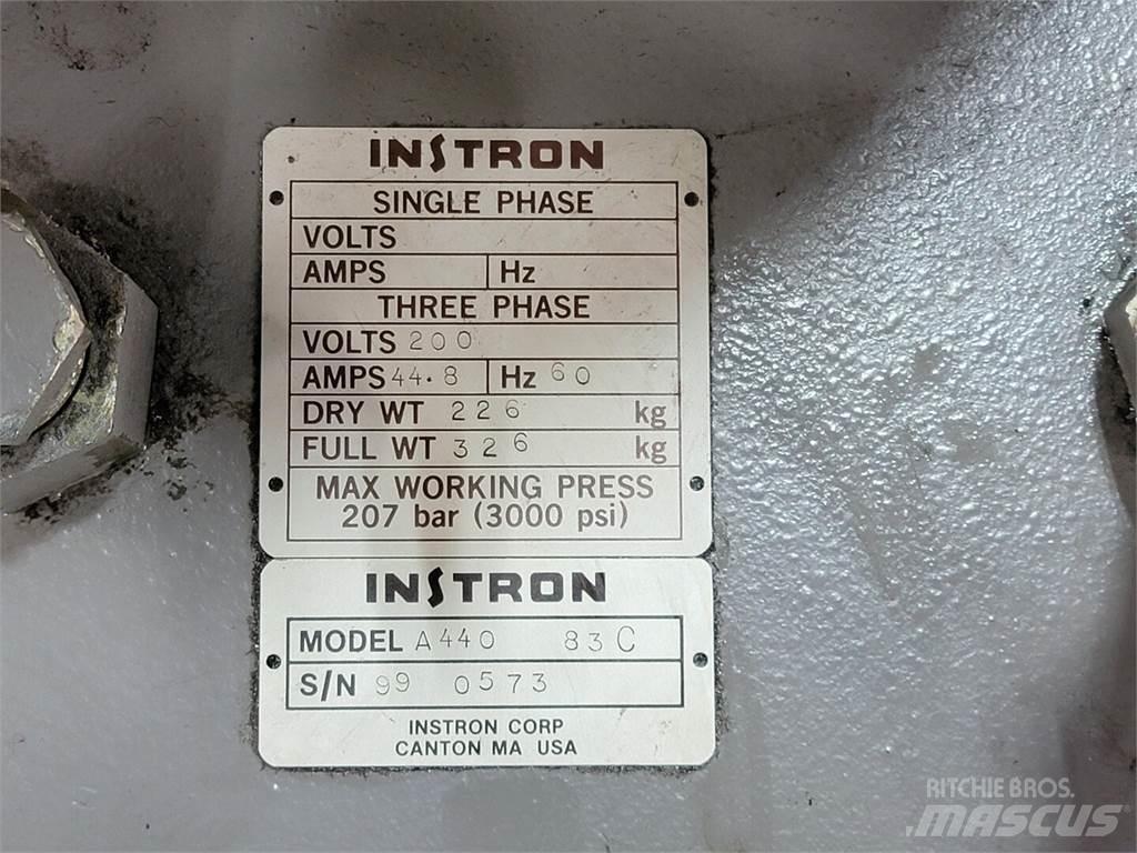  INSTRON A440 83C Vodne črpalke