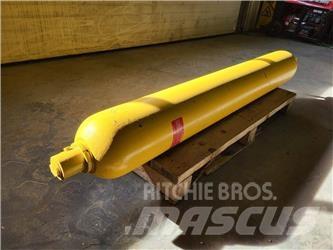 Komatsu PC2733 Zglobni demperji