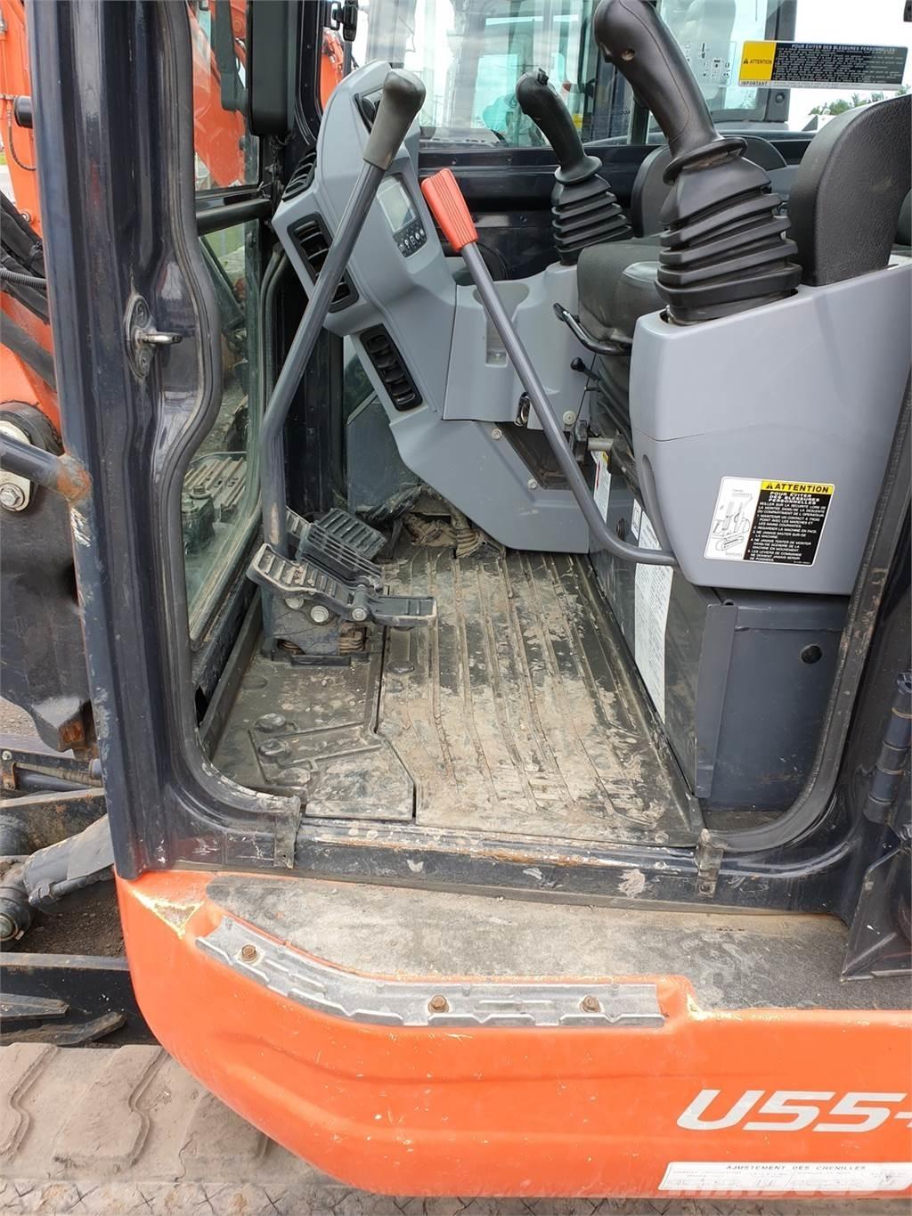 Kubota U55-4 Bagri na kolesih