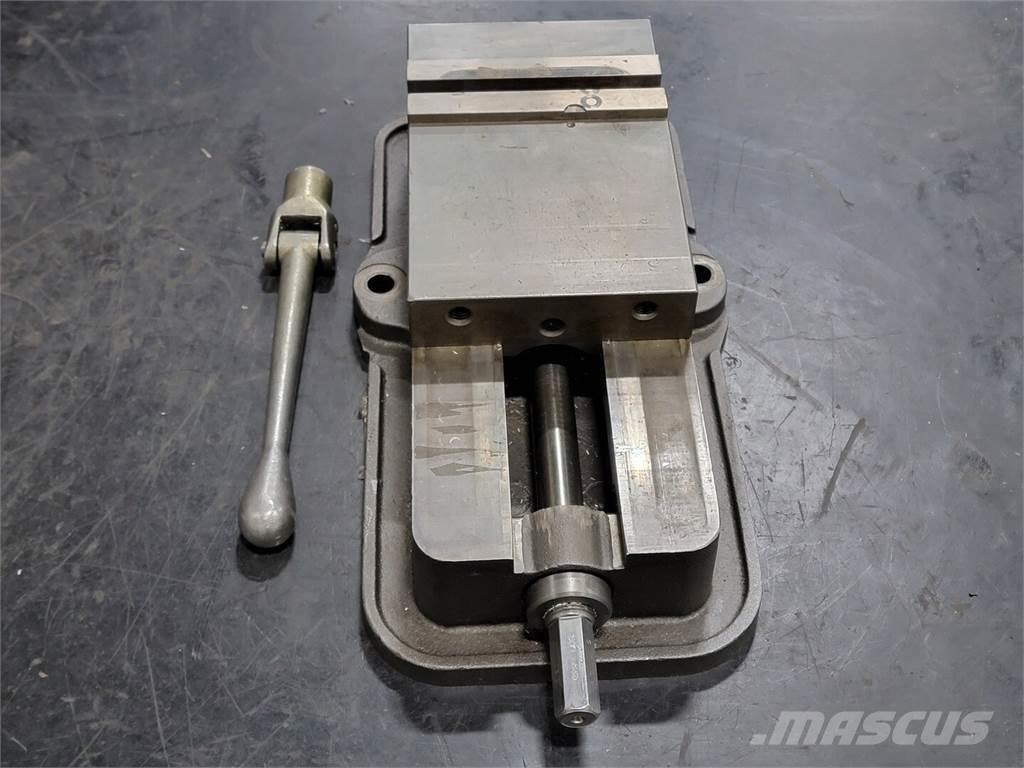  KURT D60 Gradbeništvo - drugo