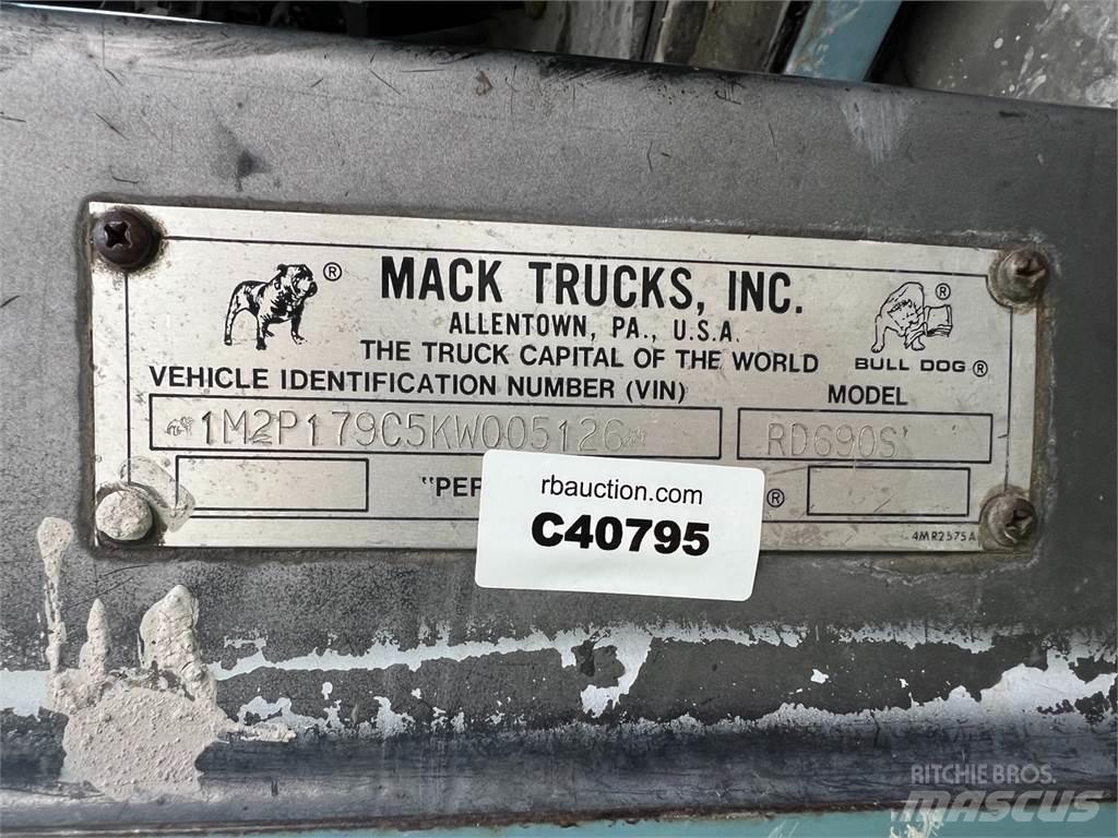 Mack RD690S Pomožni stroji