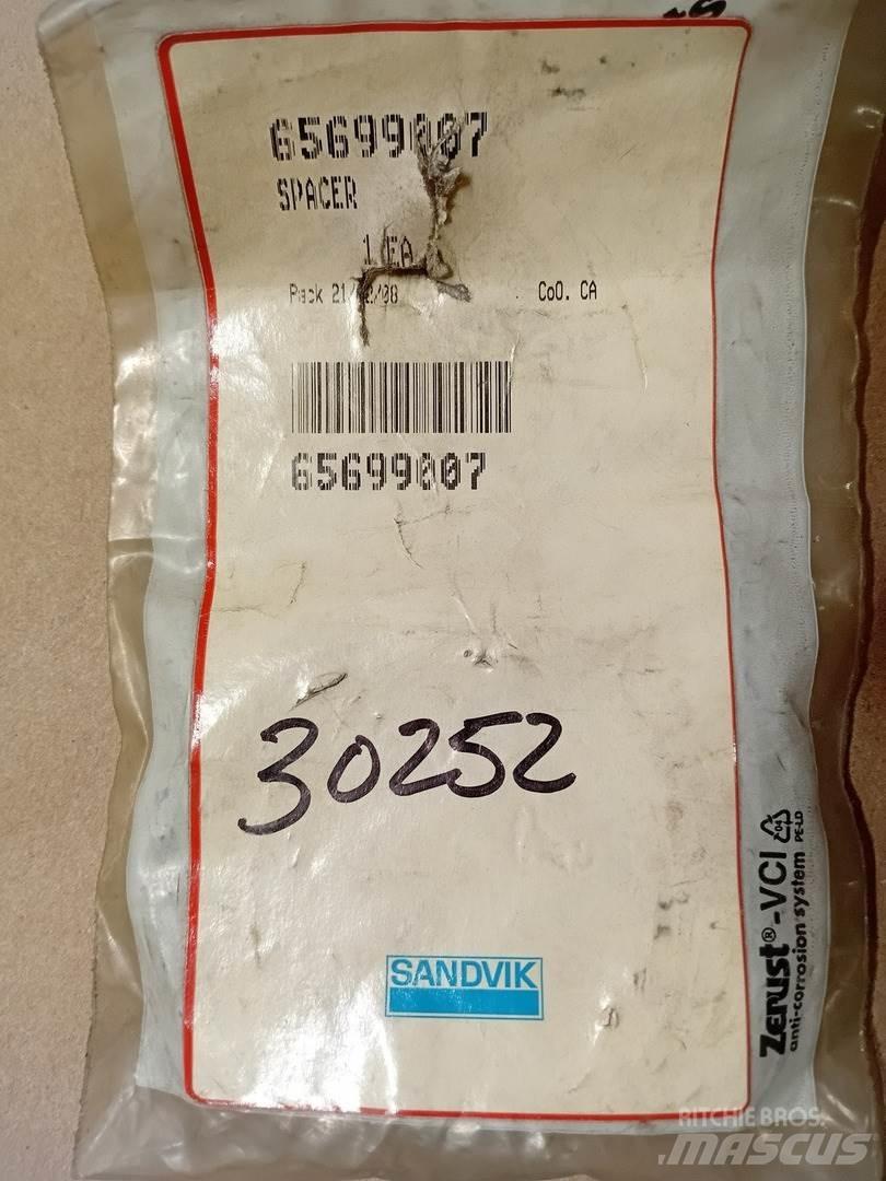Sandvik DT65699007 Drobilci