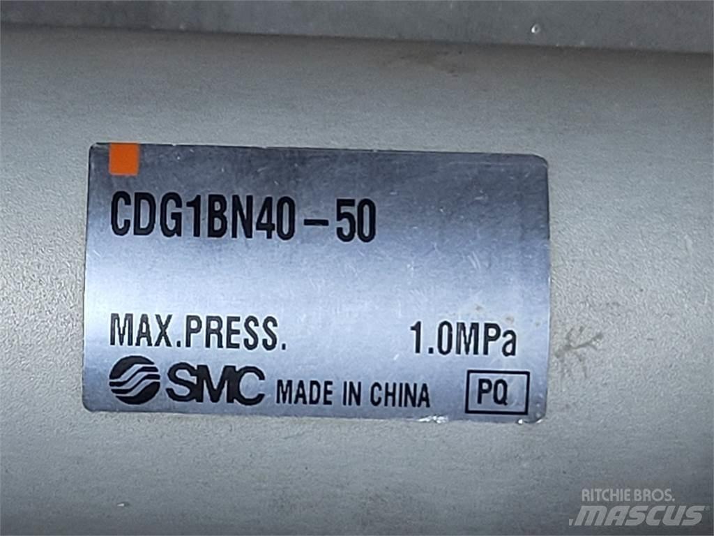SMC CDG1BN40-50 Transport - drugo