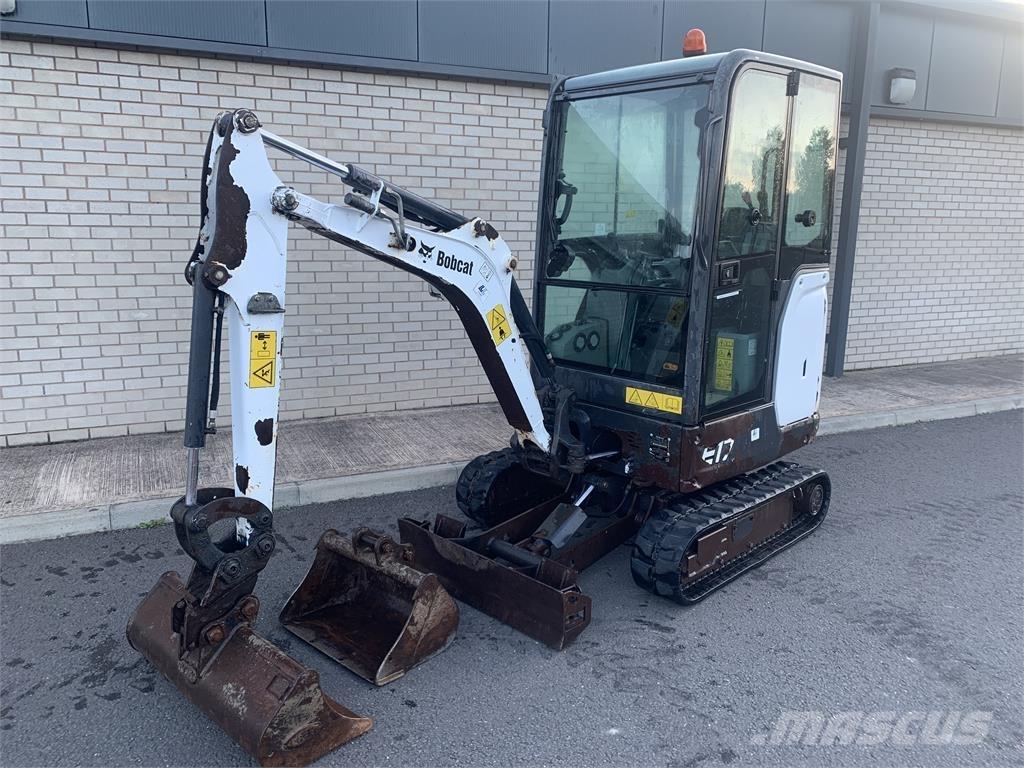 Bobcat E17 Bagri goseničarji